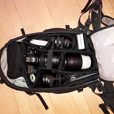 deuter camera bag